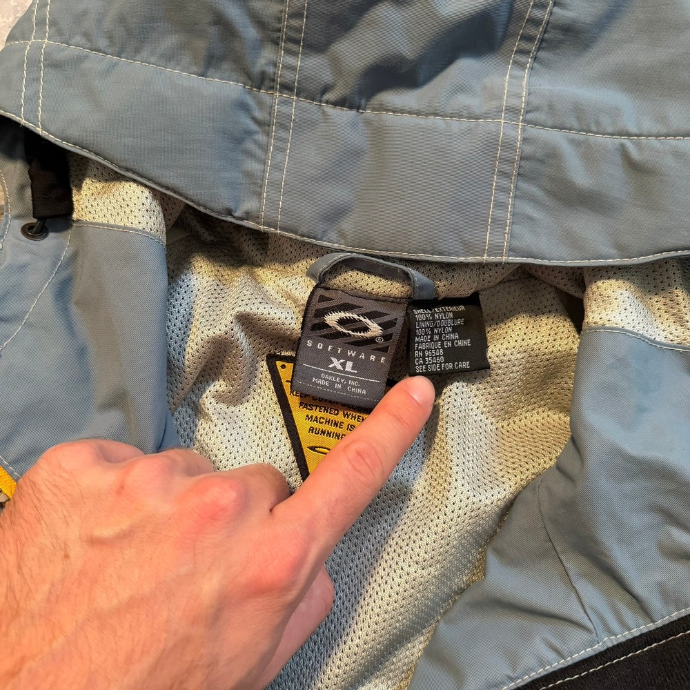 Vintage Oakley Software Mens XL Blue Hooded Shell Jacket Gorpcore Y2K Utility - Picture 6 of 14